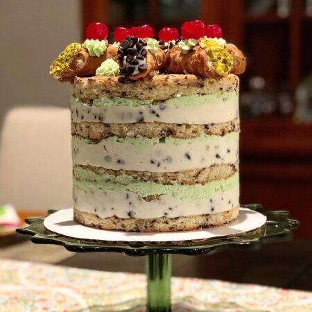 Cannoli and pistachio cream cake