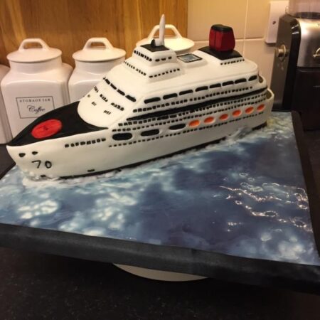 Cruise ship cake
