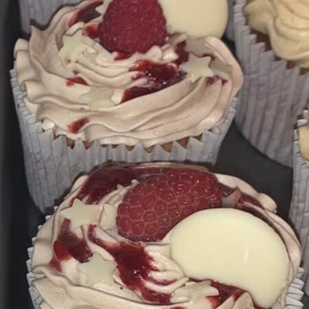 Raspberry and White Chocolate Cupcakes