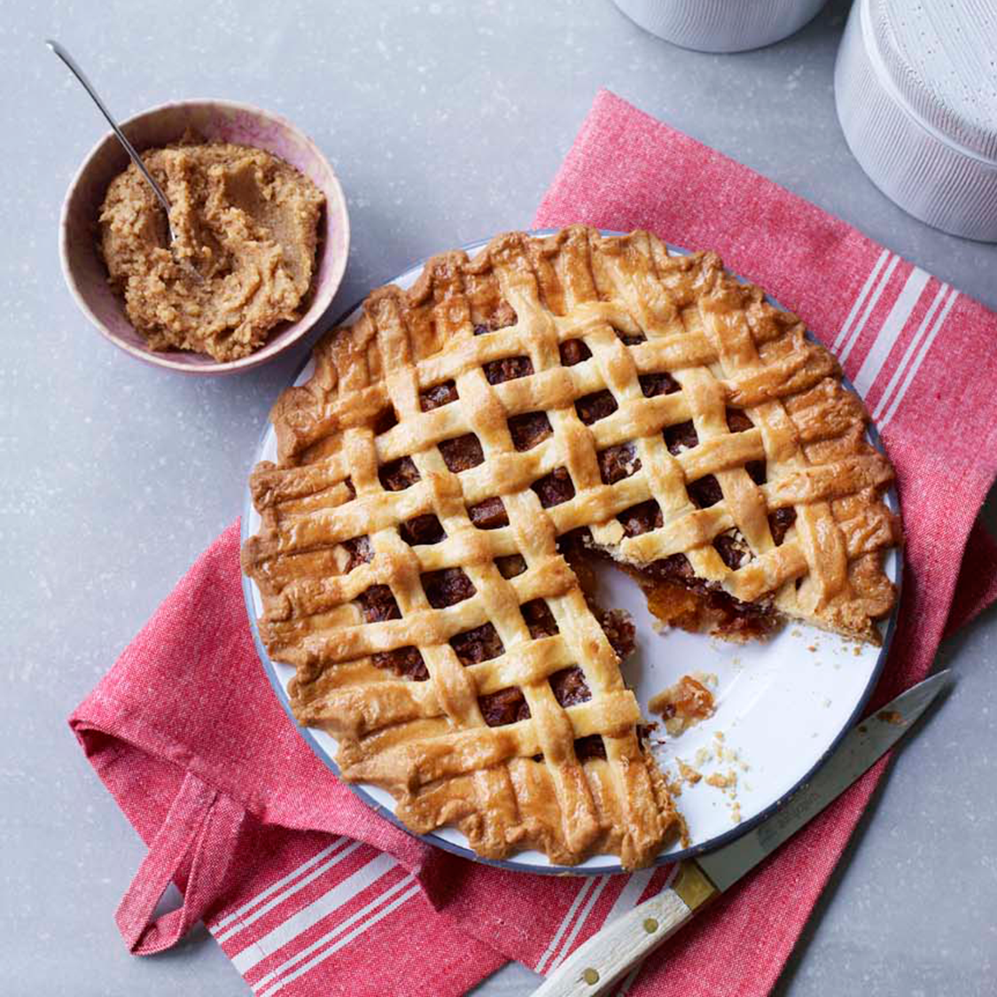 Paul Hollywood’s Cumberland Rum Nicky The Great British Bake Off