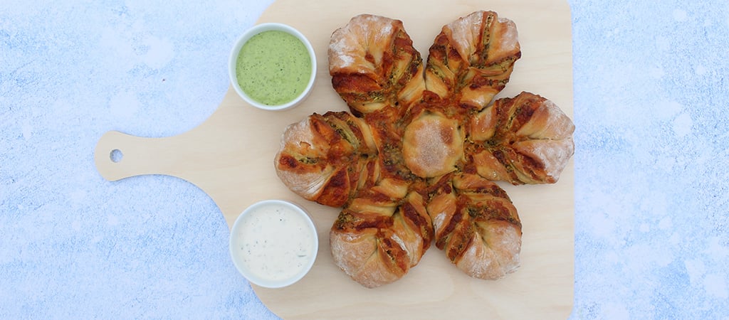 Liam Charles&#8217;s Pizza Star Bread-image