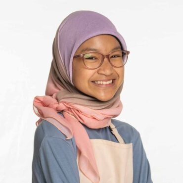 Aisya JBO 1x1 370x370 - GBBOJ S07 The Great British Junior Bake Off Season 07