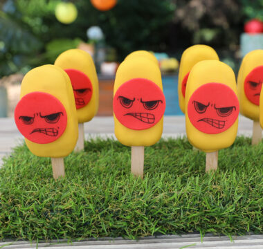 Liam Charles’s Angry Face Cakesicles