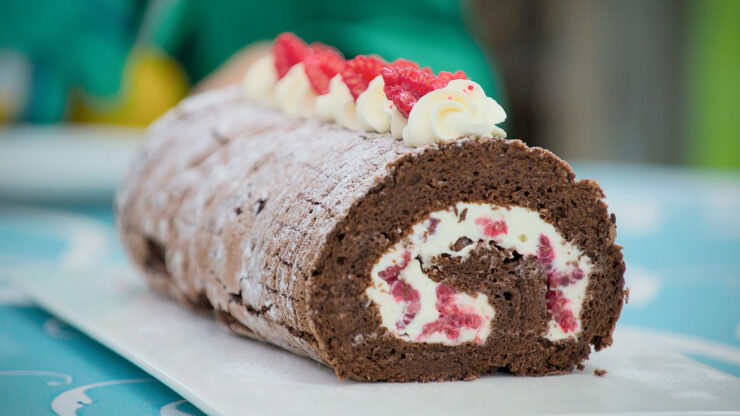 Paul Hollywood’s Chocolate and Raspberry Roulade