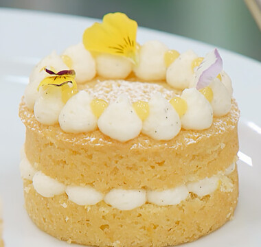 Prue Leith’s Lemon Sandwich Cakes