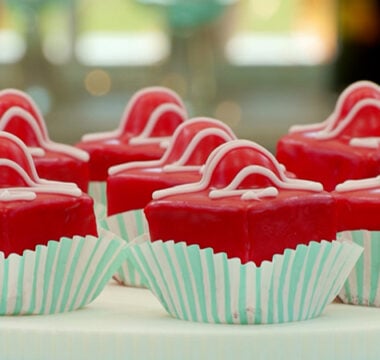Paul Hollywood’s Raspberry & Almond Fondant Fancies