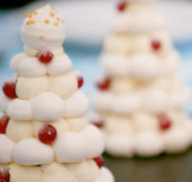 Paul Hollywood's Mini Meringue Christmas Trees