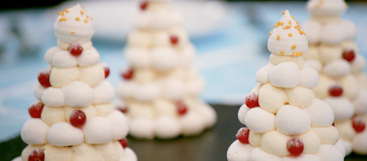 Paul Hollywood's Mini Meringue Christmas Trees