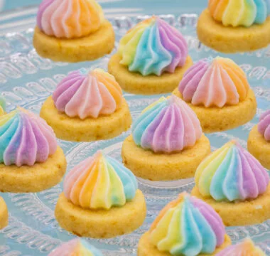 Paul Hollywood’s Iced Gems
