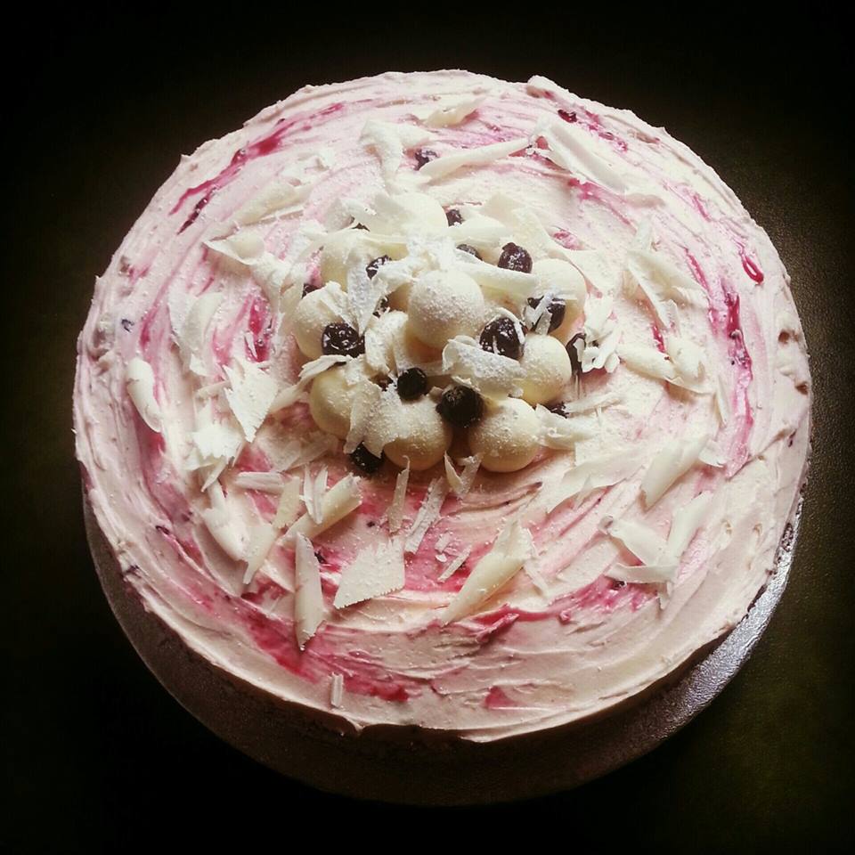 Honey layer cake with vanilla cream, … – License Images – 12374269 ❘  StockFood