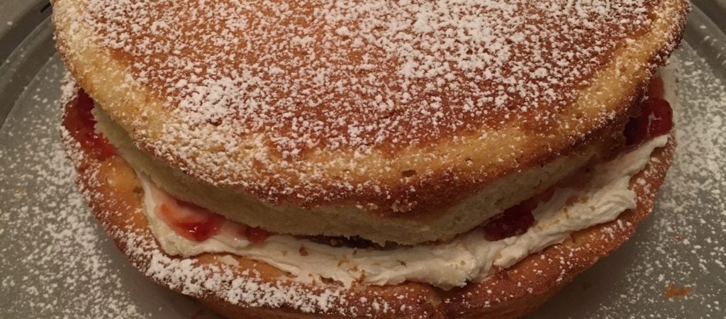 Victoria sponge cake - The Great British Bake Off | The Great British