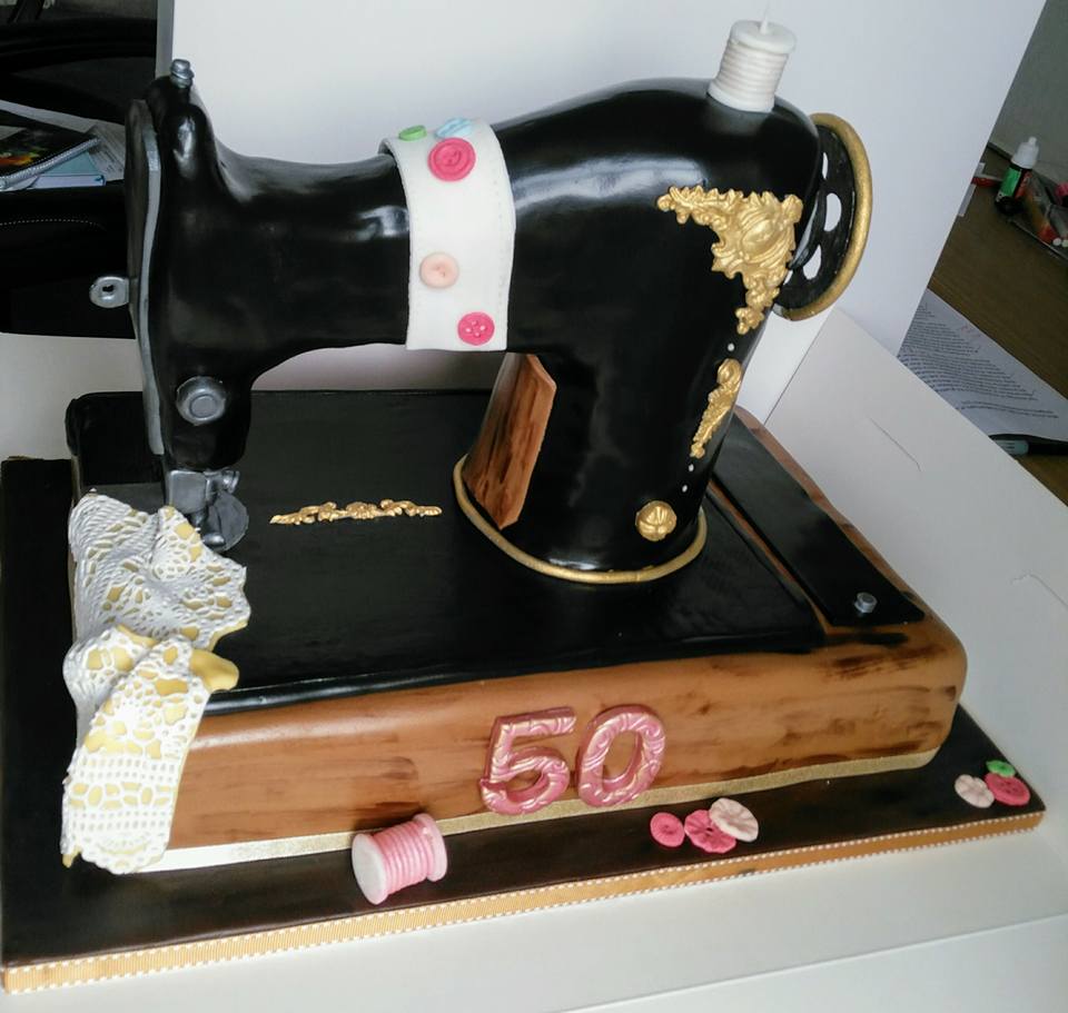 Sewing Machine Cake – Tuck Box Cakes