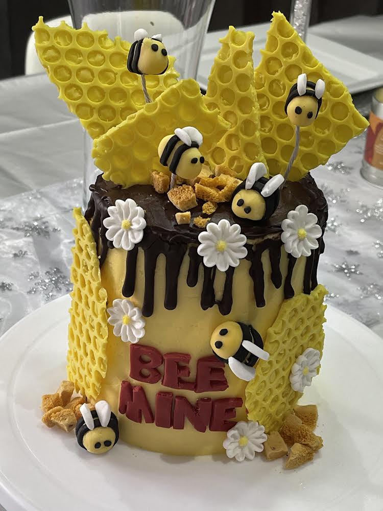 Bee Mine Valentine’s cake - The Great British Bake Off | The Great ...