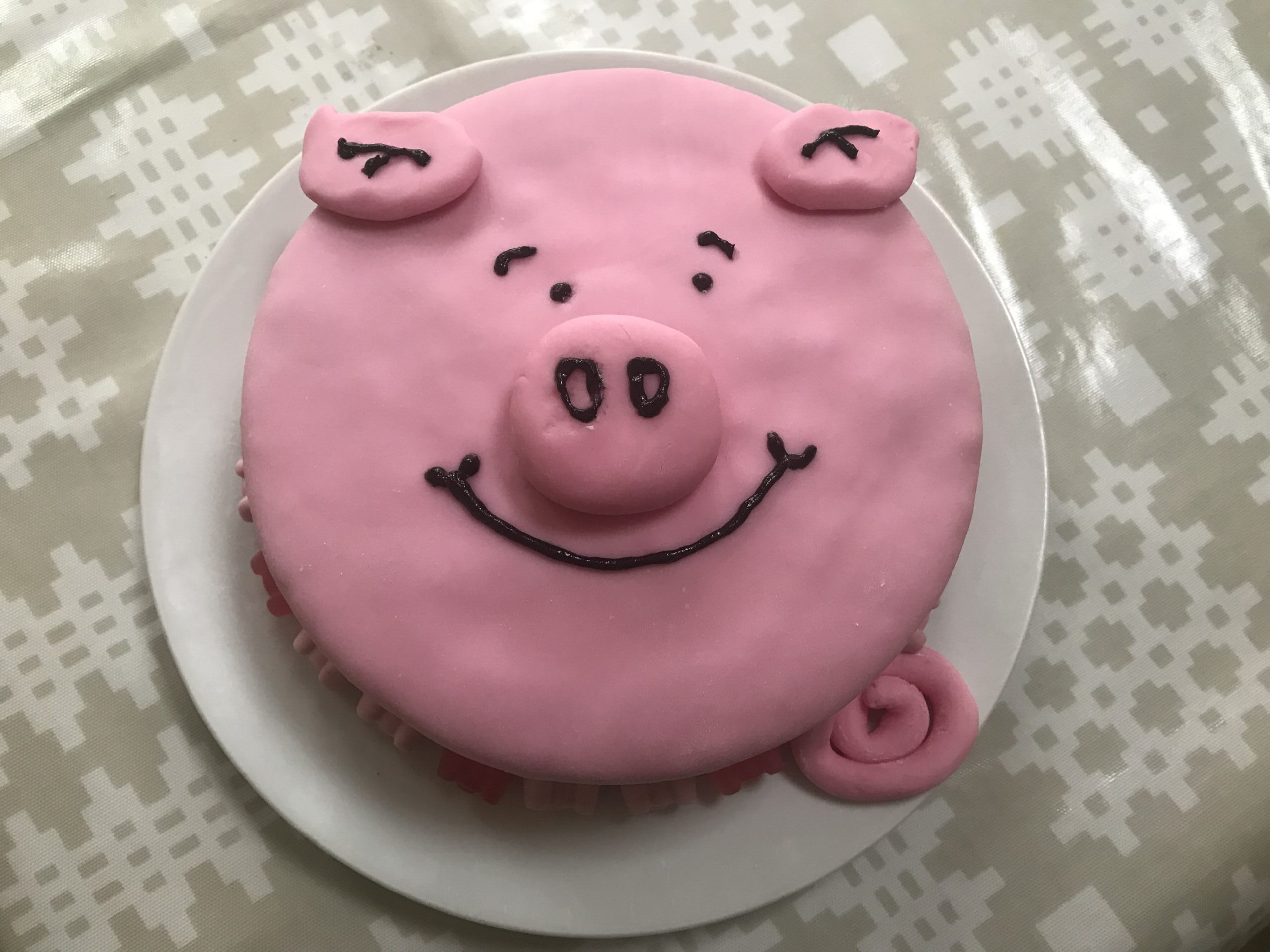 Pink cake pig`s face stock photo. Image of baking, homemade - 137827608