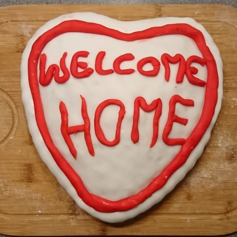 Welcome home Cake - Designer Cakes ::