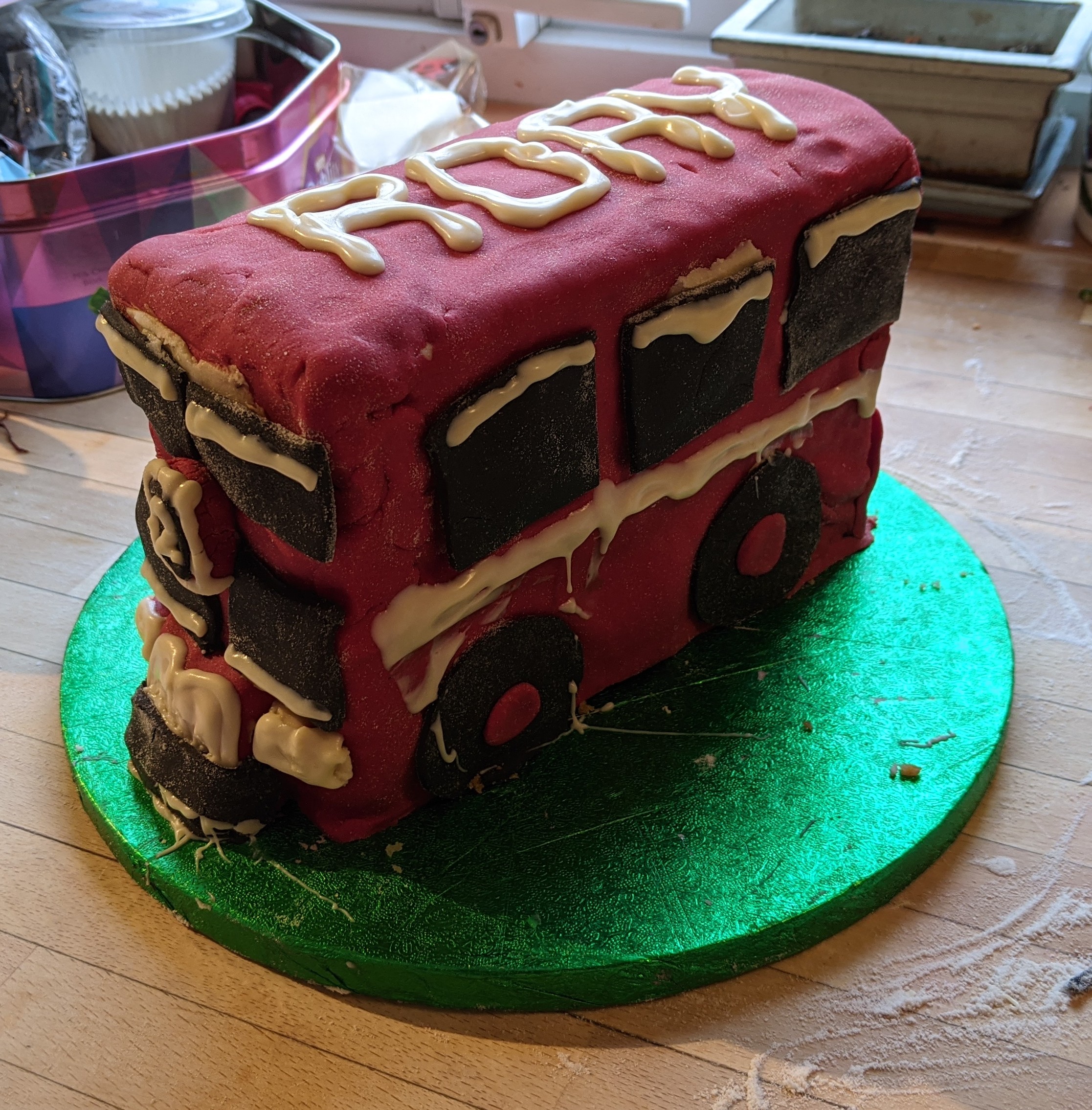 Buy Bus Theme Cake Design For Birthday | YummyCake
