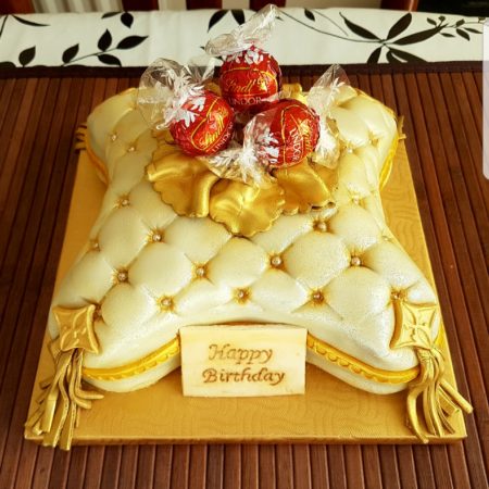 Seasons of Cakes By Harpreet Kaur - Wedding Cake - Sector 7, Dwarka -  Weddingwire.in
