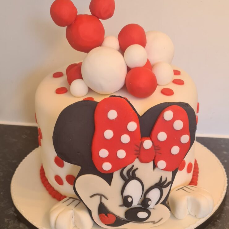 Minnie Mouse Cake - The Great British Bake Off | The Great British Bake Off