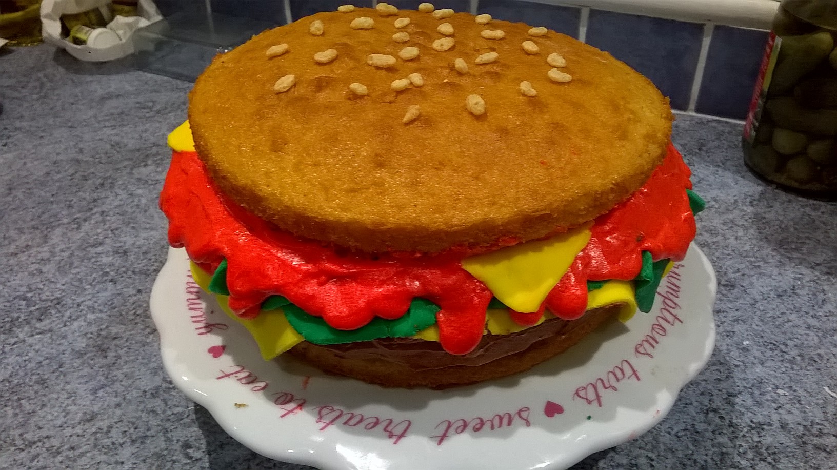 Hambuger Shaped Cake | Printable Template | Decorating Tutorial |