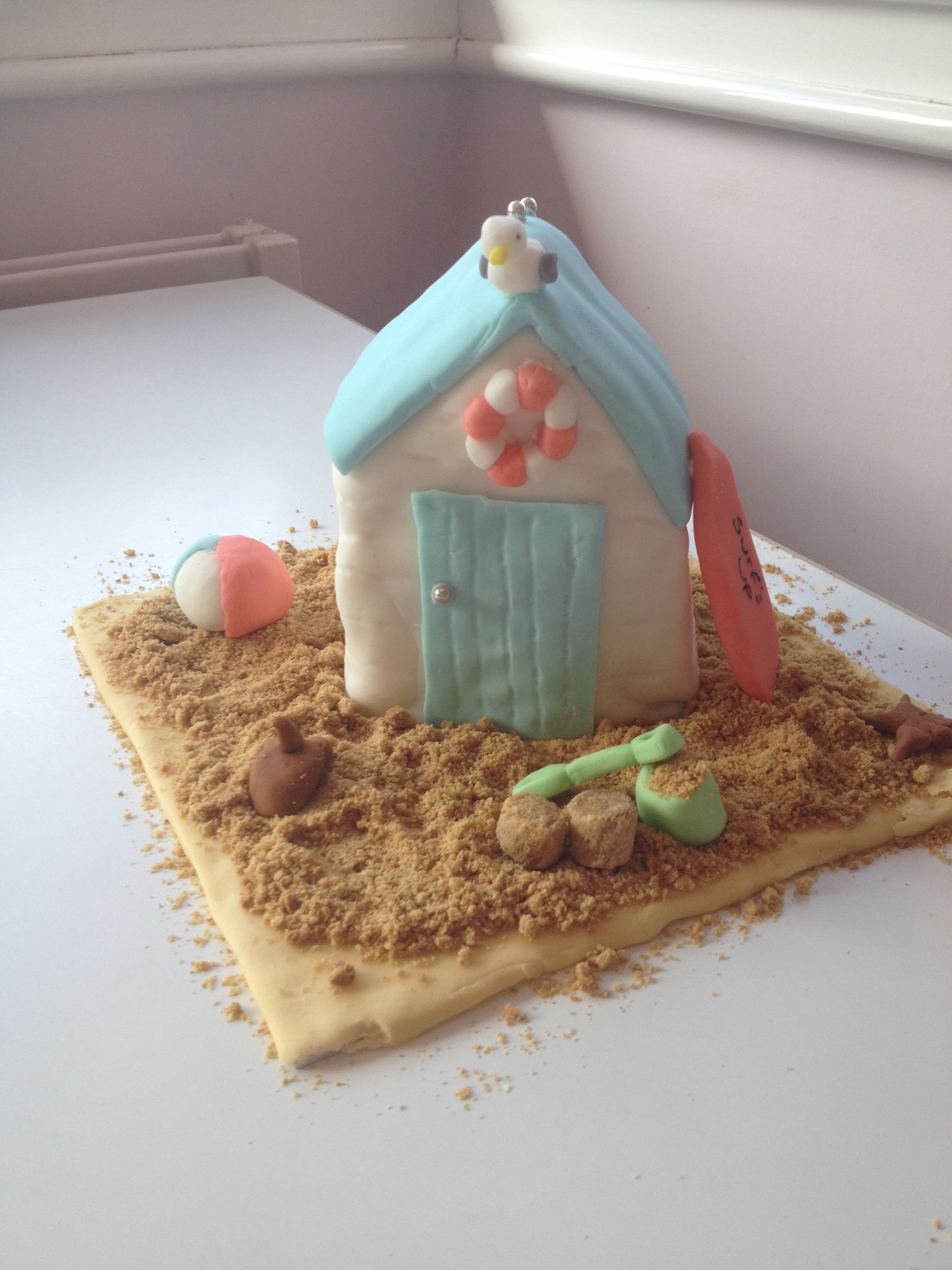 Beach hut cake The Great British Bake Off The Great British Bake Off